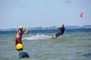 6610windsurfing-kuznica-hel-windfoil-surfing-obozy-kolonie-wodneJPG