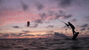 F1243windsurfing-kuznica-hel-windfoil-surfing-obozy-kolonie-wodneJPG